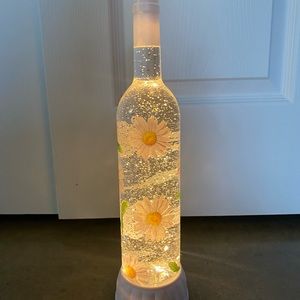 Daisy Sparkle “Snow Globe like” Decor Bottle